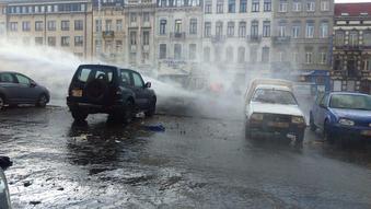 B1xH4J_CcAA7VZ7.jpg small