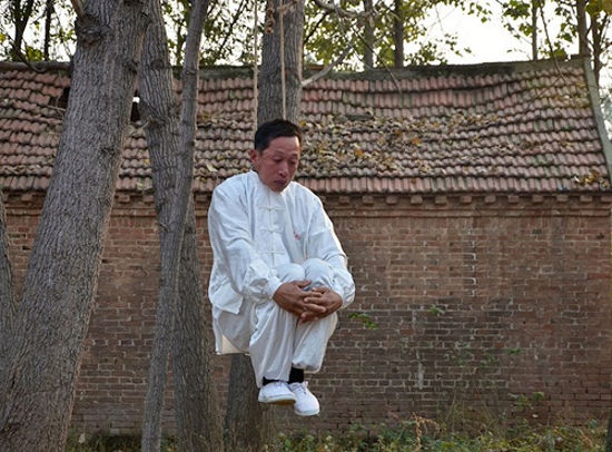 Li-Liangbing-hanging2