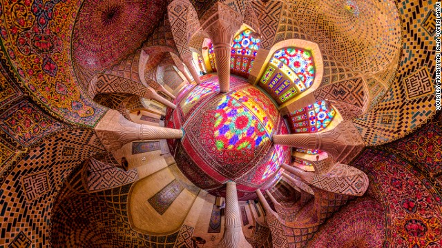 141024172332-amazing-iranian-mosque-photos-horizontal-gallery