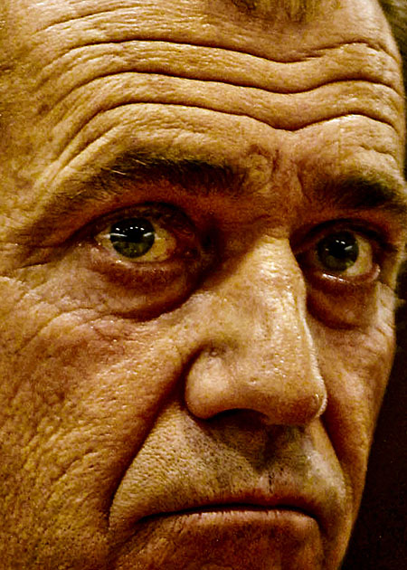 a98140_melg_closeup
