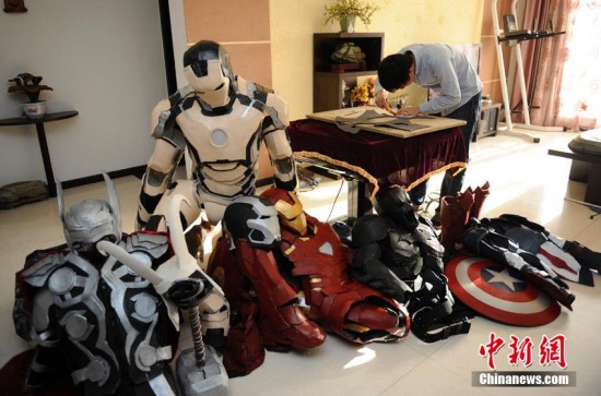 DIY-Avengers-costumes3-550x363