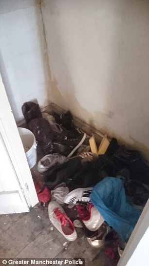 241926A400000578-2876138-image-a-18_1418749183731