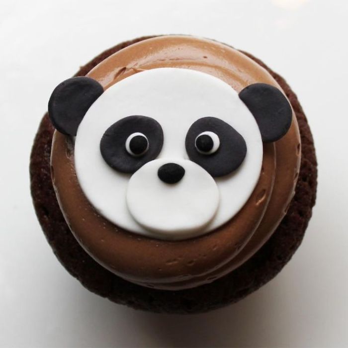 Cute-panda-cupcakes2__coverimage