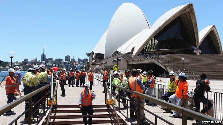 _79727270_025122532-1