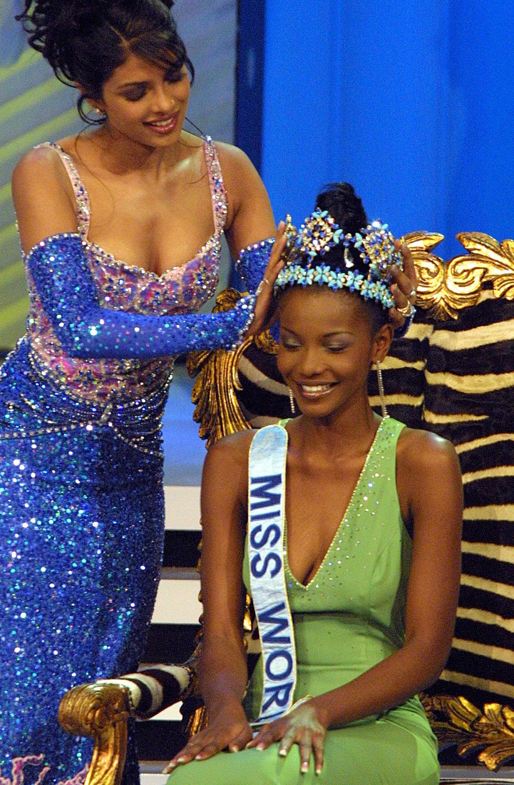 2001 2001