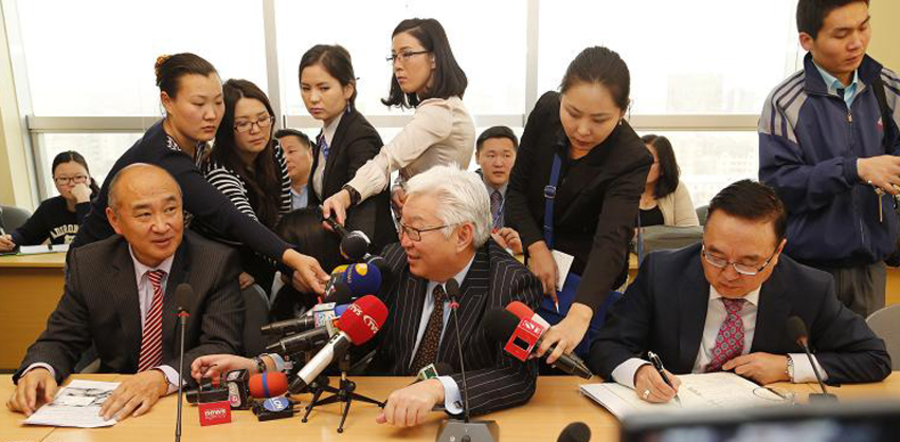 p1981k725b9e2cr9rpj4i2pt01