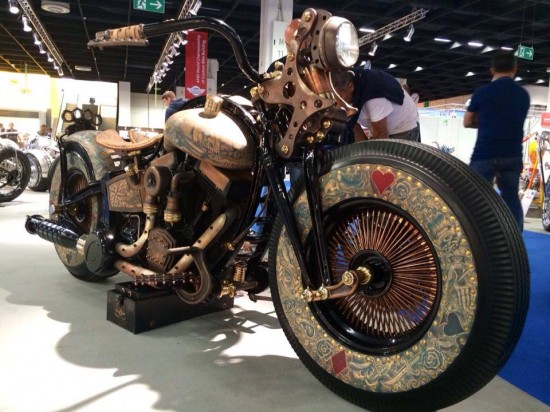 tattooed-motorcycle6-550x412