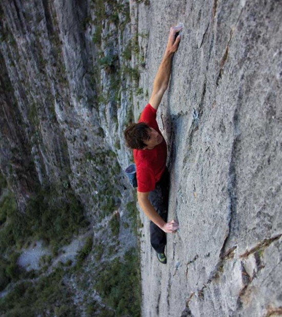 Alex-Honnold-climb2-550x618