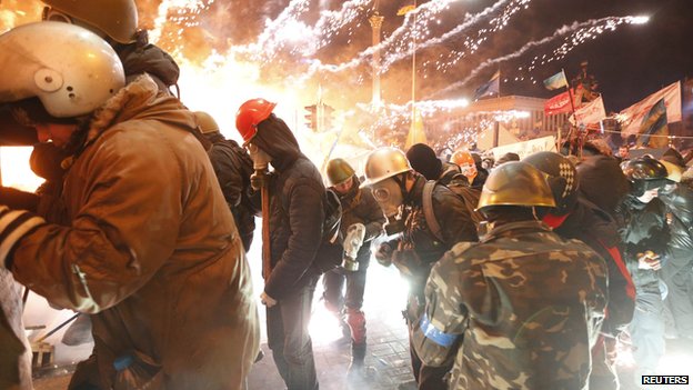 _73073941_ukraineprotesters_reuters