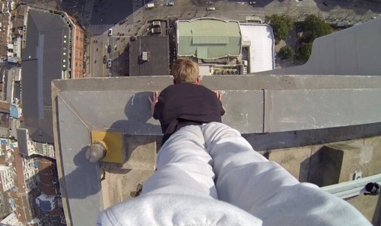 scott-young-hand-stands3-550x327