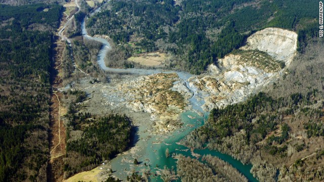 140326215204-washington-landslide-aerial-horizontal-gallery