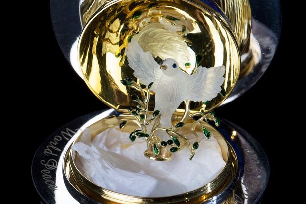 The-£5-million-Egg-3392128