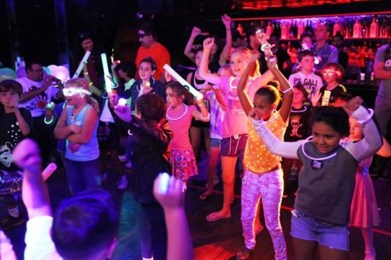Fuzipop-nightclub4-550x366