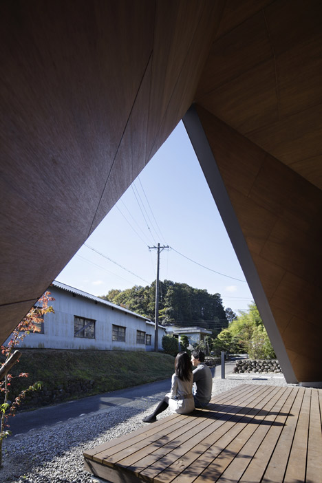 Origami-House-by-TSC-Architects_dezeen_14