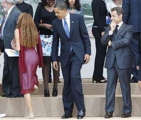 a97675_Barack-Obama-staring-at-Mayora-Tavares1