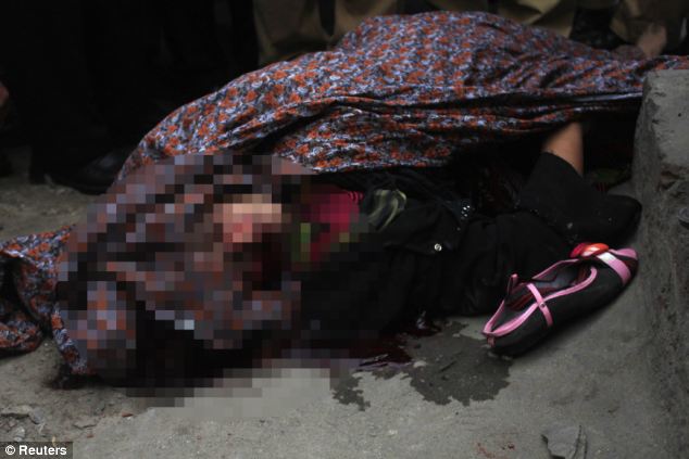woman-stoned-to-death-2