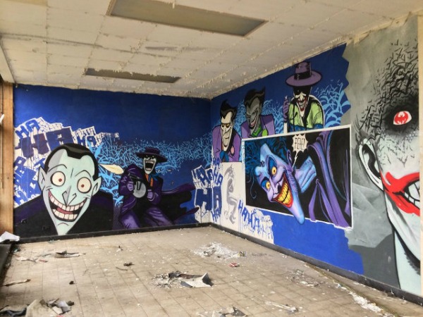 a98943_batman-graffiti-2