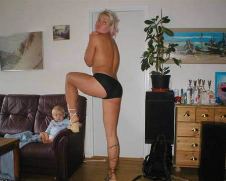 bad-mother-selfies-8