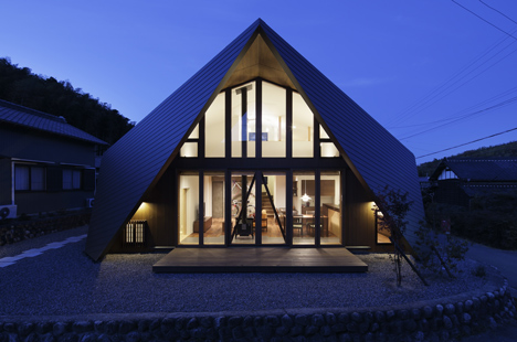 Origami-House-by-TSC-Architects_dezeen_13