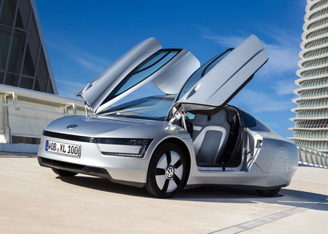 Volkswagen-XL1-Car_dezeen_468_1