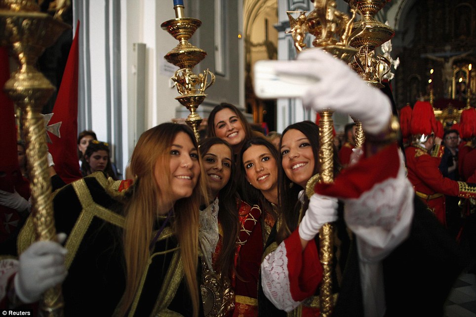 article-0-1D268D6300000578-771_964x641