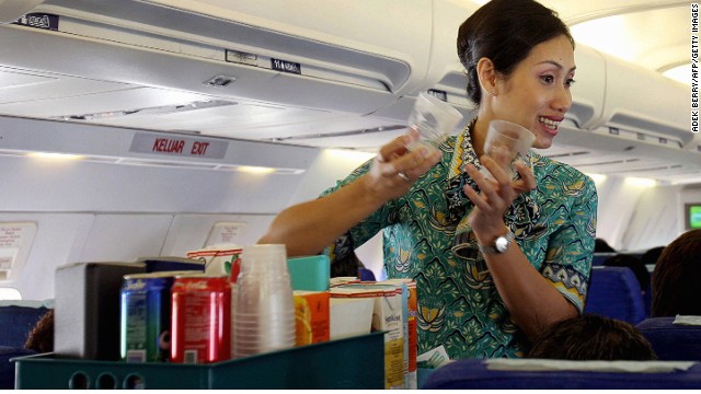 140428150914-drinks-on-plane-story-top