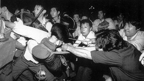 la-fg-tiananmen14_fcrzrcgy