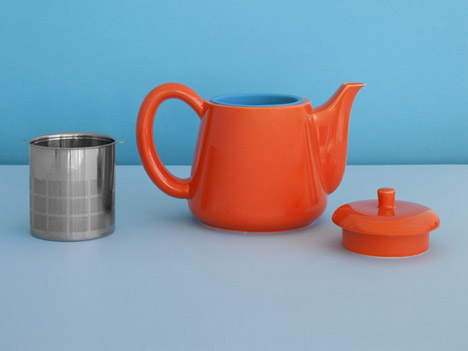 Sowden-Softbrew-Teapots-by-George-Sowden_dezeen_468_3