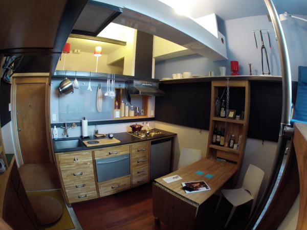 Seattle-Micro-Apartment-Steve-Saur-2-600x450