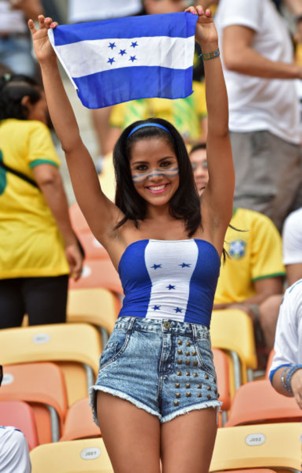 sexy-world-cup-fans-0001