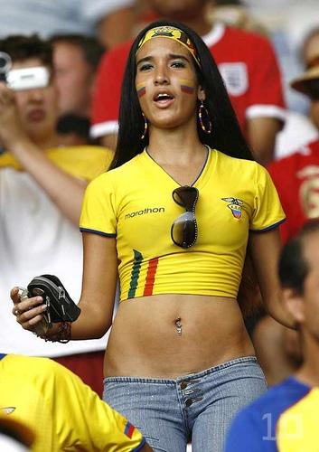 17-ecuador-2-hottest-fans-2014-fifa-world-cup