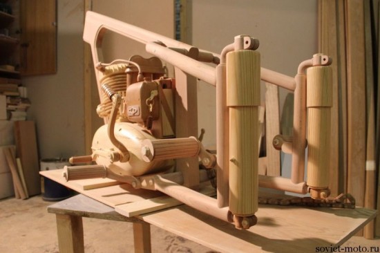 wooden-motorcycle4-550x366