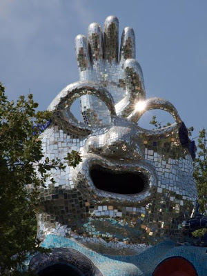 Wonderful Larger-than-Life Sculptures 12