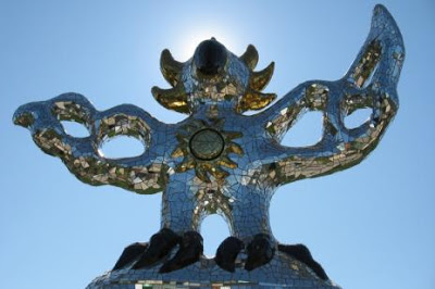 Wonderful Larger-than-Life Sculptures 15
