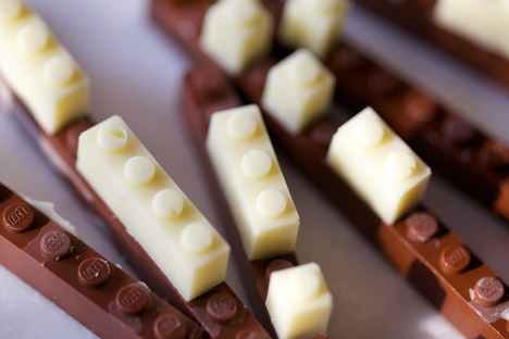 Chocolate-Lego-by-Akihiro-Mizuuchi_dezeen_468_6