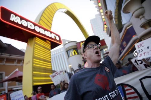 8b26c780-3450-11e4-a9d7-1da9a68b945e_AP591651570355_0