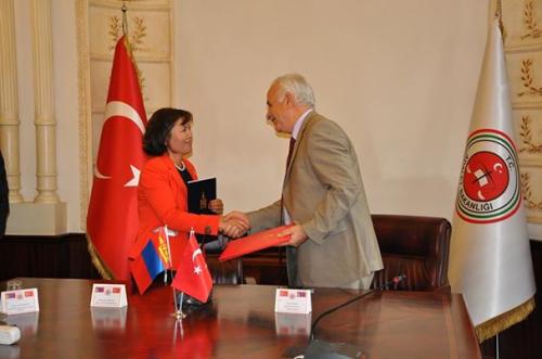 10641148_322307791279834_1643553199492302924_n