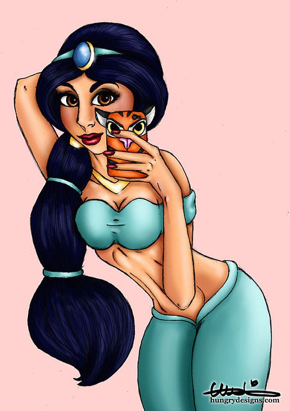 alice-disney-characters-get-their-selfies-on