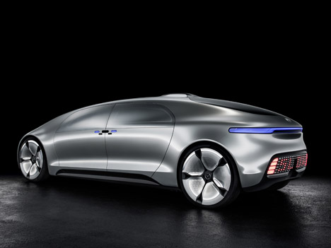 Mercedes-Benz-F-015-Luxury_dezeen_468_0