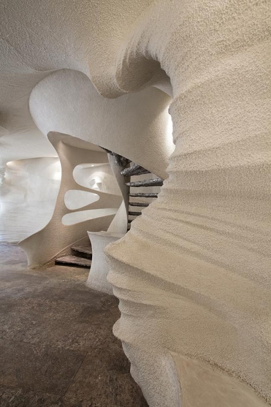 salt-restaurant-iran2-550x550