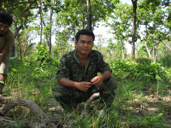 Aki-Ra-landmines2-550x309