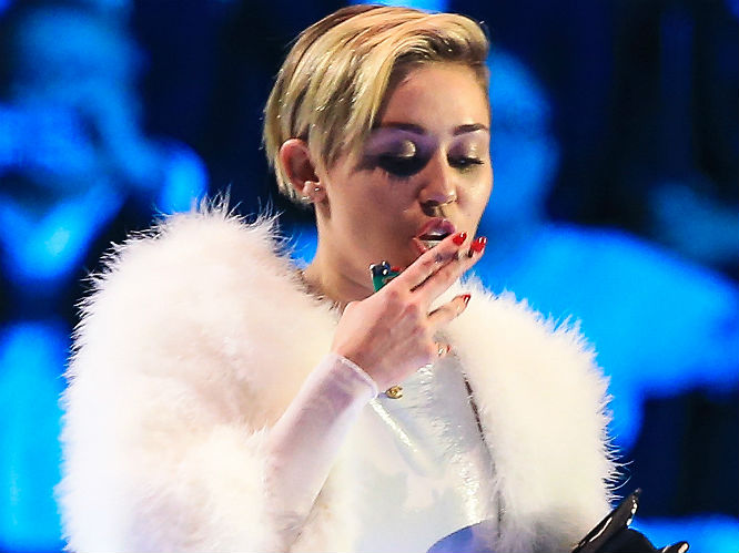 5844639_wenn20837030mileycyrus8282