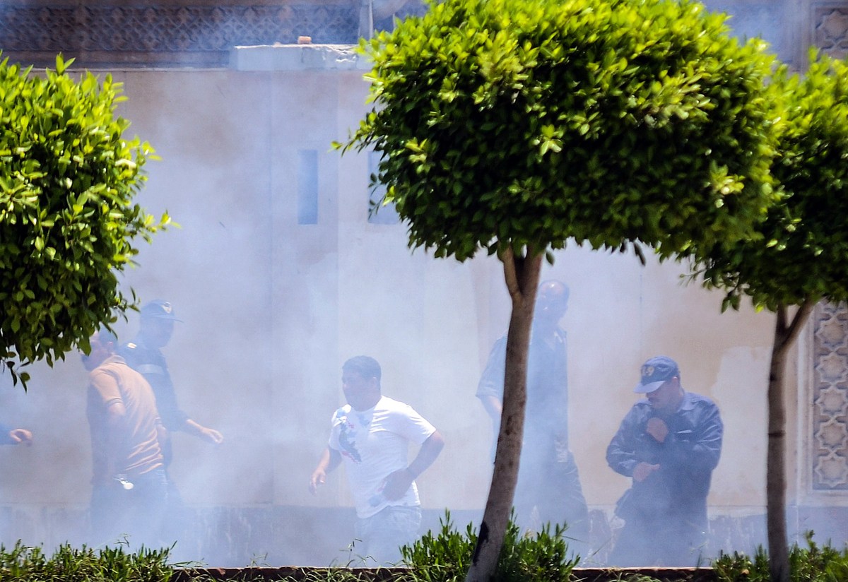 slide_356182_3917939_free