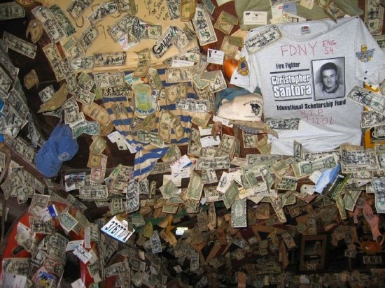 Salty-Dawg-Saloon2-550x412