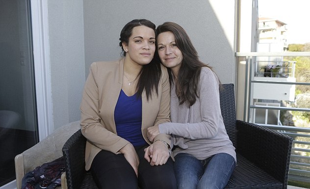 258a7def00000578-2947522-image-a-78_1423584006428-e1423599773913