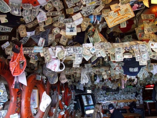 Salty-Dawg-Saloon6-550x412