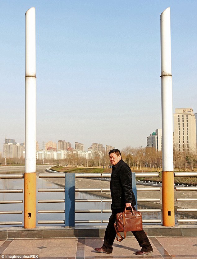 24D56D1500000578-2916741-image-m-12_1421673058527