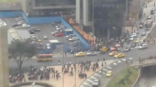 Medee-01 World Col (2)