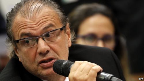 _81559435_026254541-1