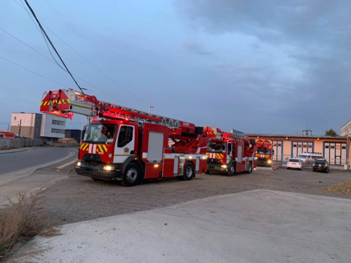 АНХ УДАА 42 МЕТР УРТТАЙ АВТОМАШИНУУД ҮҮРЭГ ГҮЙЦЭТГЭЖ ЭХЭЛЛЭЭ